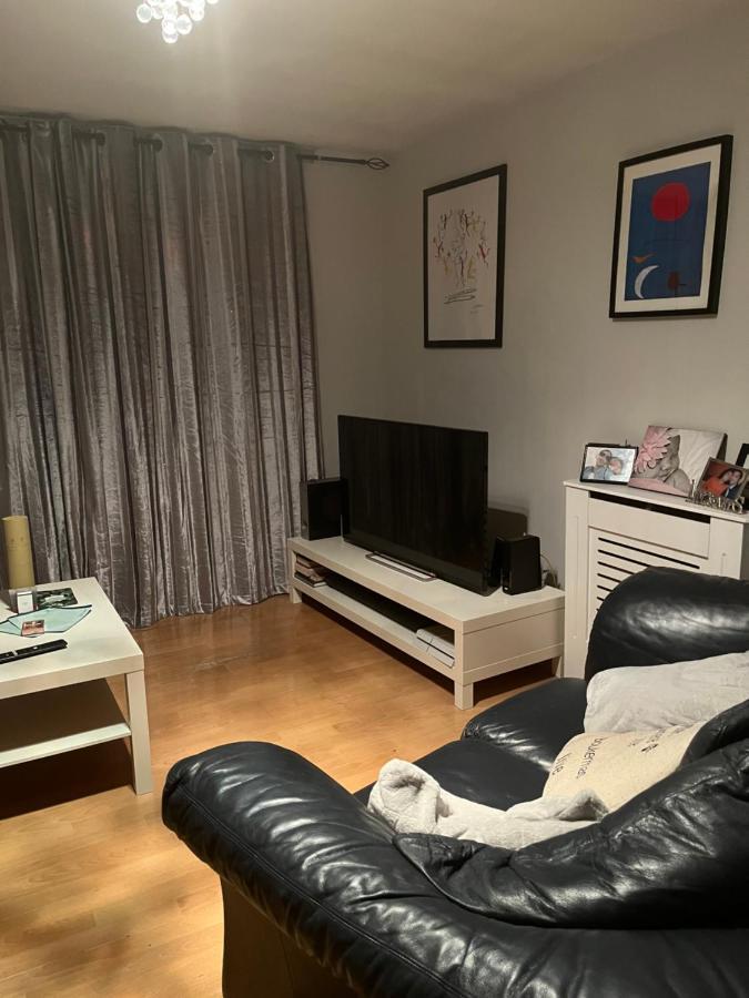 1 Bedroom Garden Flat Zone 2 London Exterior photo